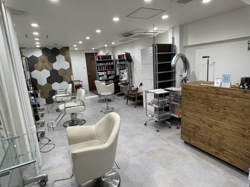 Yin’s Hair & Nail Salon 華人美髮